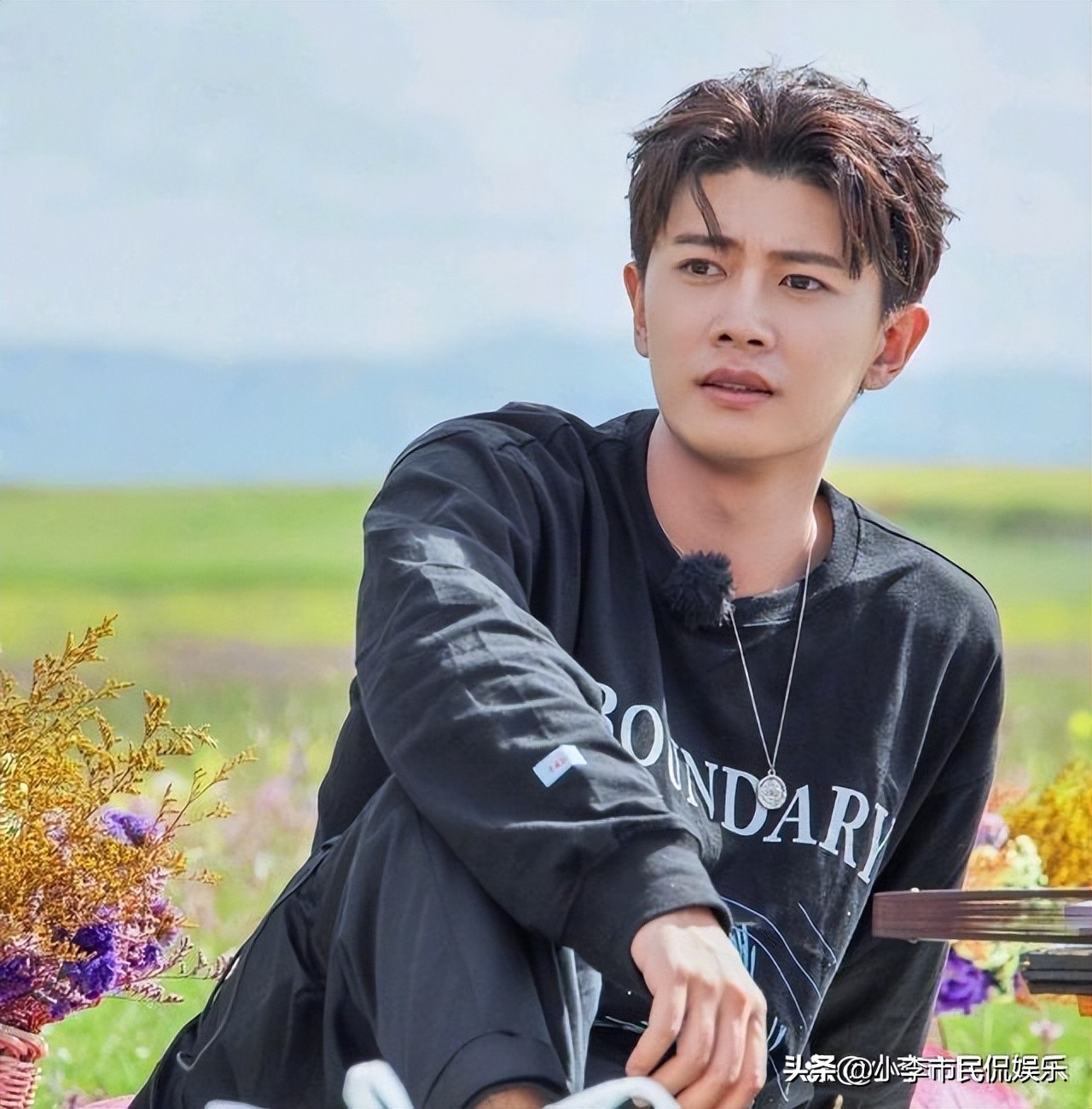 任嘉倫個人簡介（他的工作室是自己的嗎？）