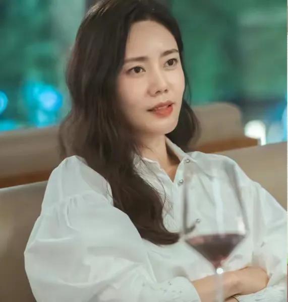 秋瓷炫為什麼不離婚的原因：珍惜公婆的關愛，知恩圖報，為了兒子