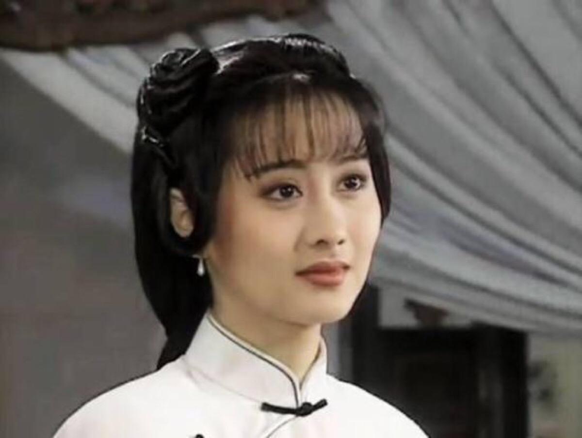 陳德容年輕時有多美？瓊瑤為拍她苦等三年，兩位富豪都為之傾倒