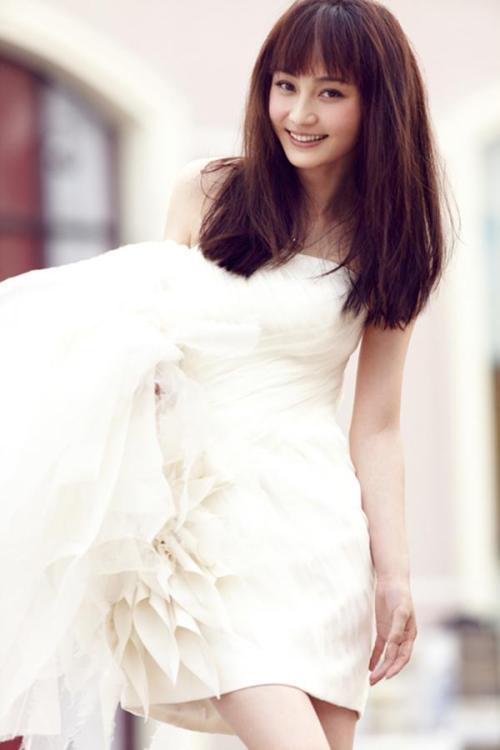 姚笛36歲生日求婚成功 ，網友齊送祝福，馬伊琍的微博遭殃讓人氣憤