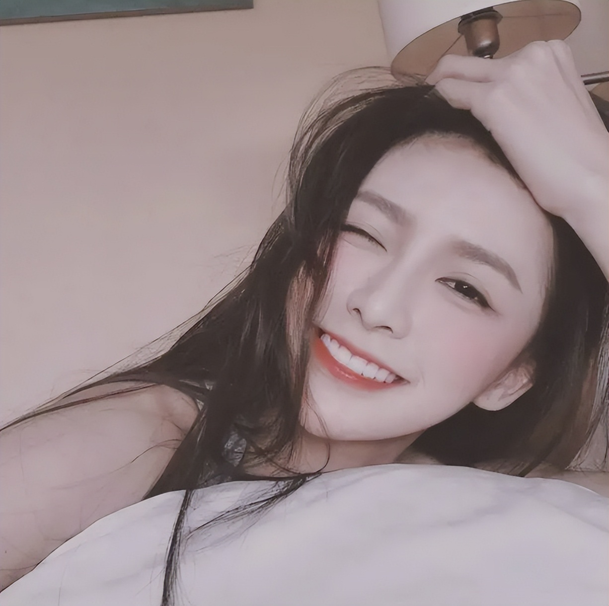 蔡卓宜個人簡介（卓宜因家境貧寒，22歲嫁富商，離婚後來中國發展，如今活成這樣）