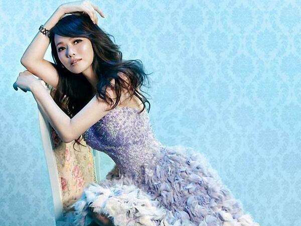 伊能靜的個人資料背景