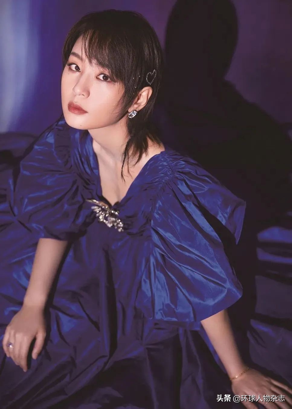 週筆暢出道17年周筆暢簡介（一場「被打造」與「反抗被打造」的戰爭）