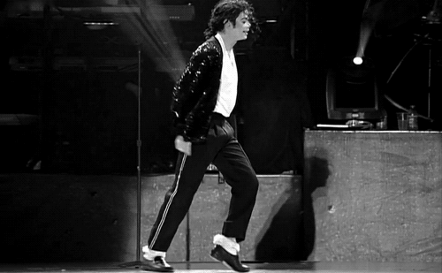 麥克傑克森簡介（麥可傑克森 45 度前傾是怎麼做到的？）