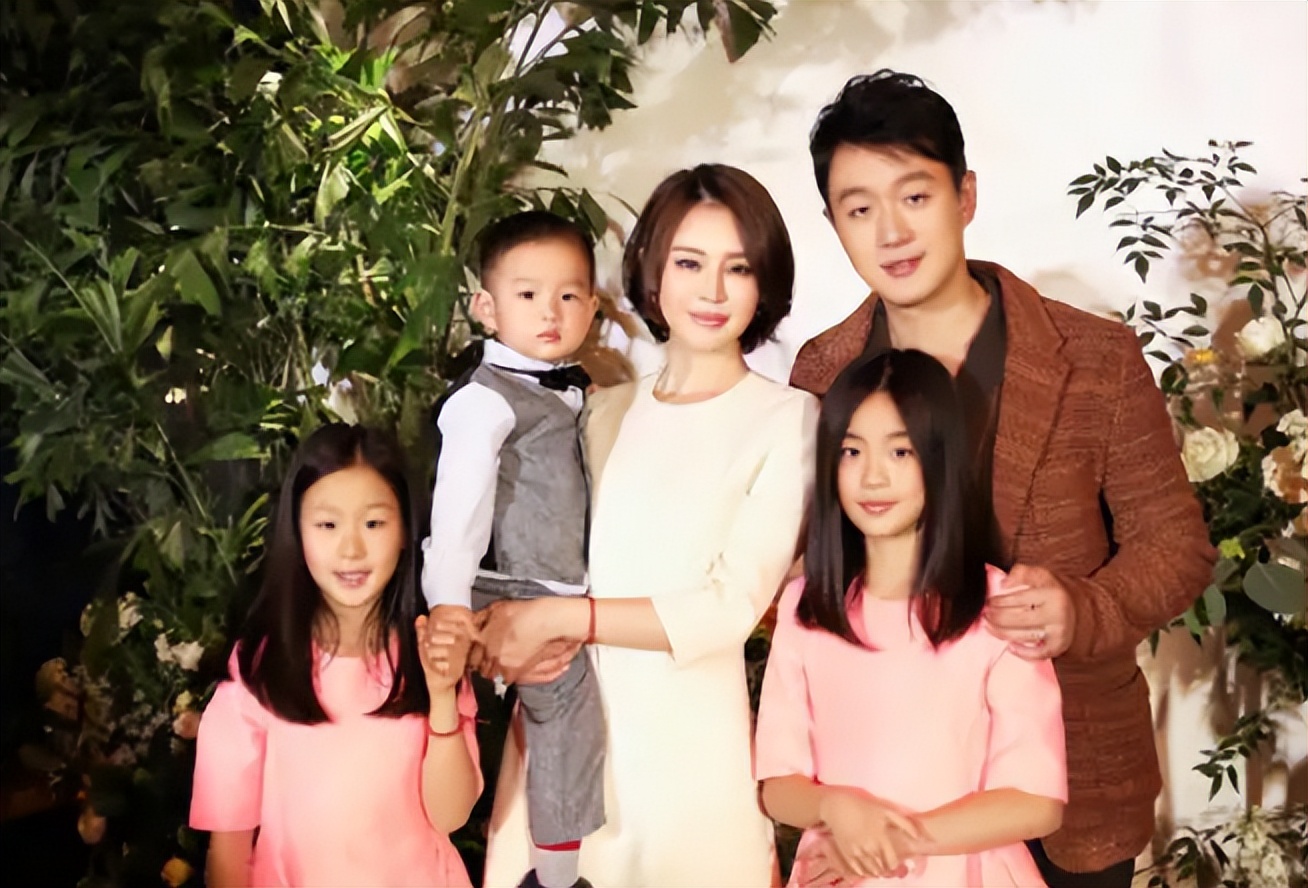 關悅的丈夫佟大為簡介（娶演員妻子婚後生三個孩子，一家五口和美美）