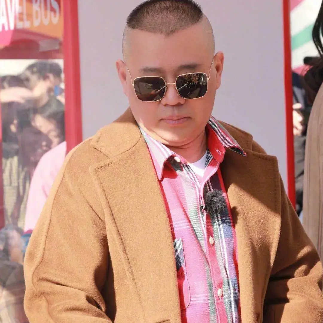 郭德綱的貴人是誰？ 郭德綱命中的三個“貴人”，一路坎坷走來，真是一個好漢三個幫