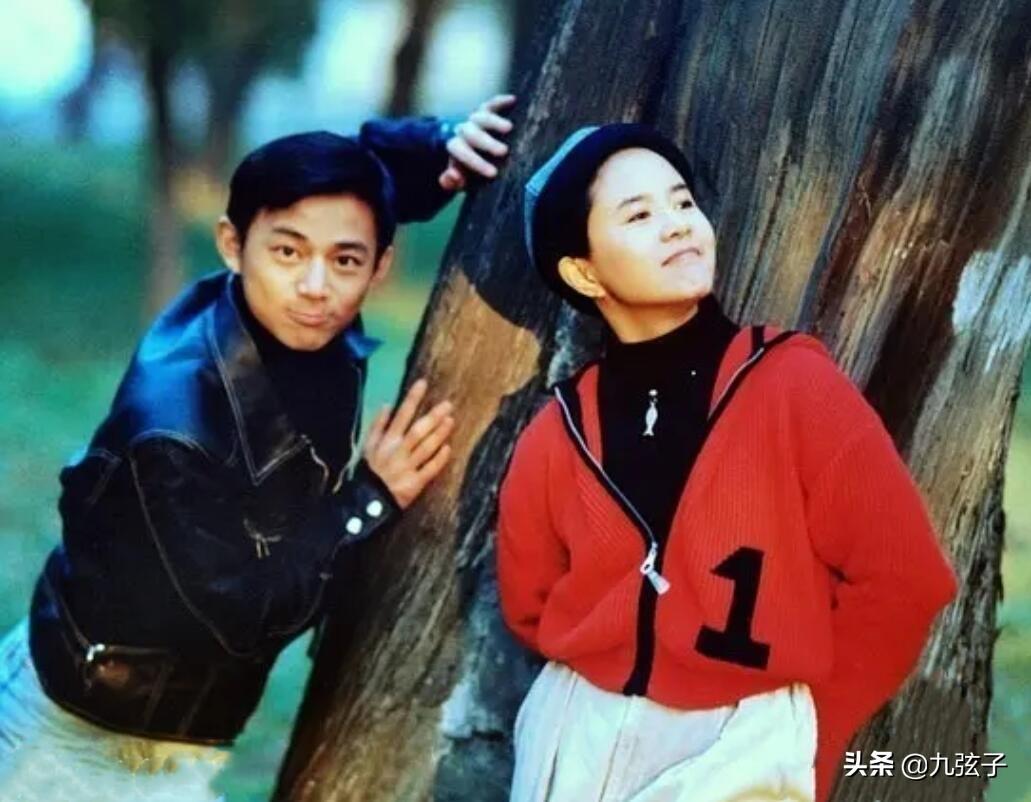 何炅的個人資料（從大學老師到娛圈頂流暖場王，何炅這些年的經驗可謂：五味雜陳）