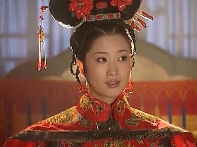 赫舍里氏不是嫡出，為何能做康熙皇后？孝莊：娶她是最好的選擇