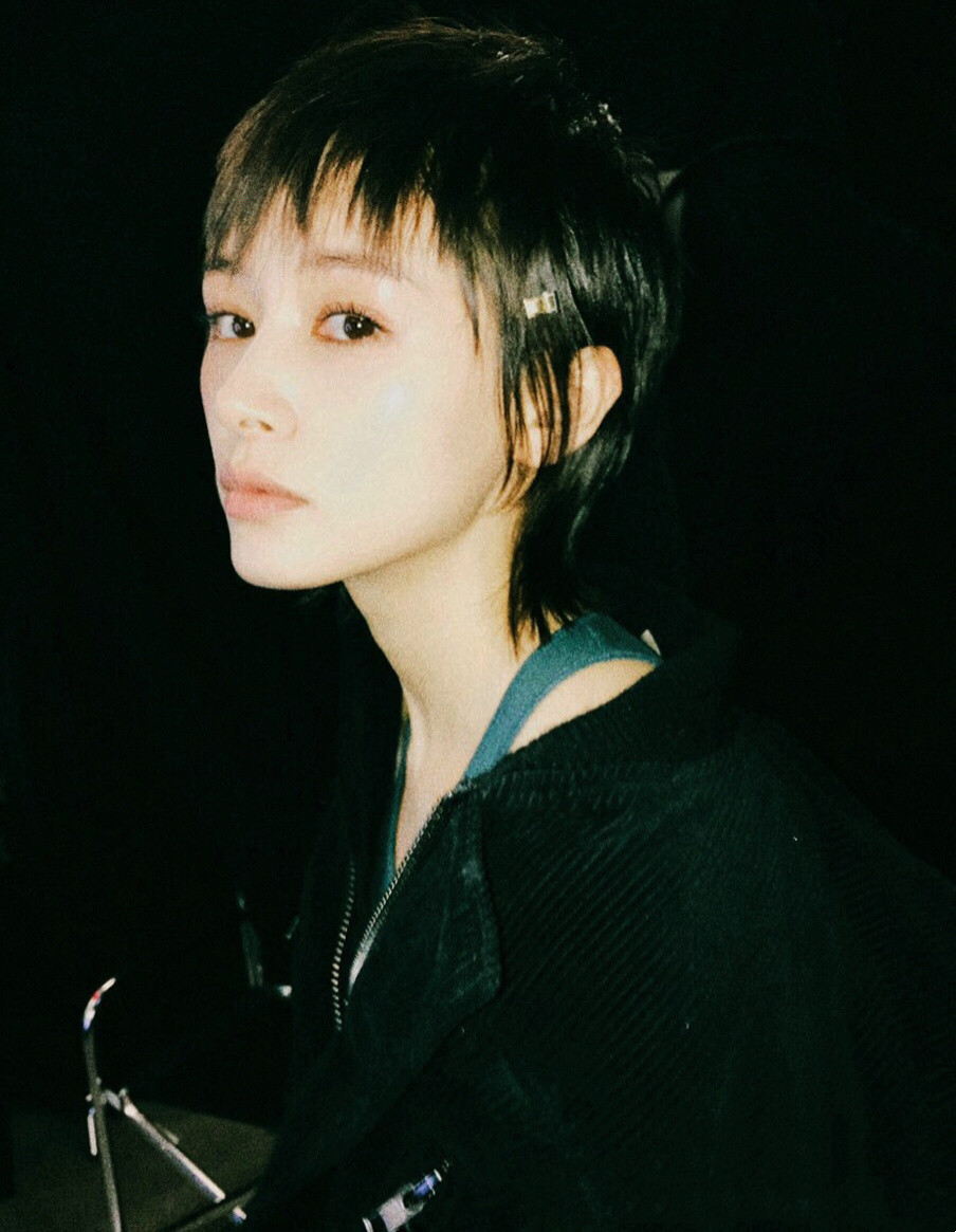 著名演員王子文個人資料簡介（14歲輟學，29歲走紅，未婚生子，生父成謎）