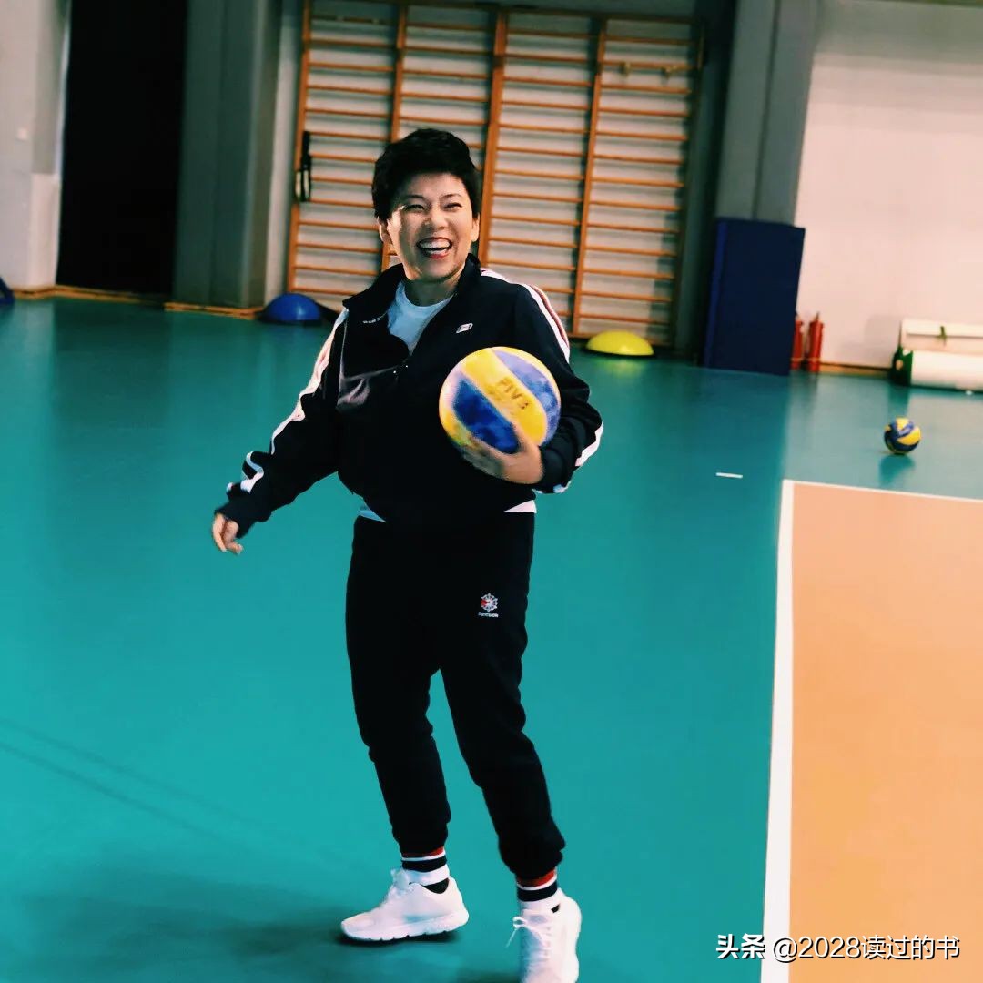 鄧亞萍個人資料簡介（從「乒乓女皇」到劍橋經濟學博士畢業，身價50億的她真牛）