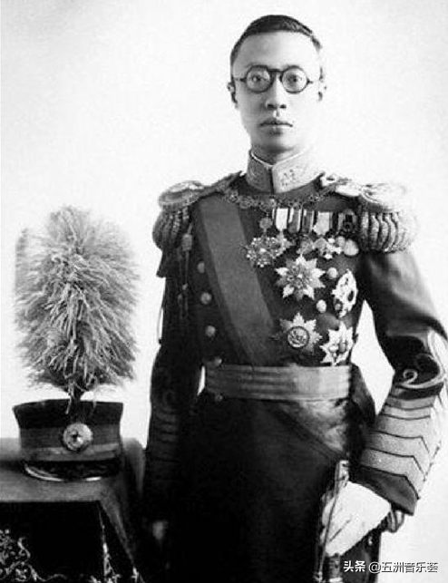 清朝最後一個皇帝是誰（跌宕起伏的清朝末代皇帝溥儀，如何走完了他的下半生呢？）