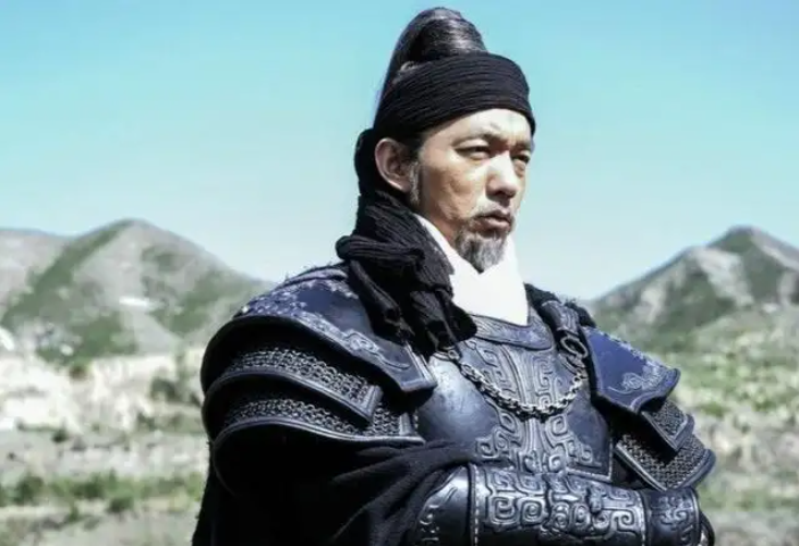 白起是誰(白起真正的身世，被史書藏得太深，難怪被秦昭王信任30多年)