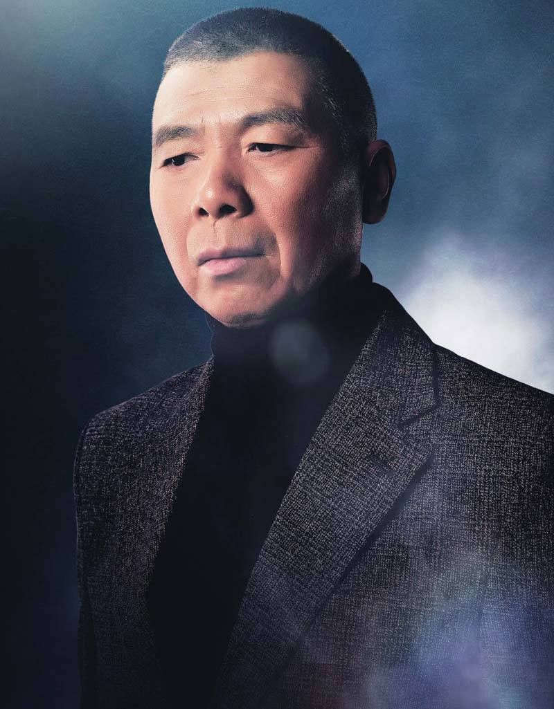 馮小剛的老婆是誰(與張娣結婚15年的馮小剛，為什麼轉身就娶了徐帆？)