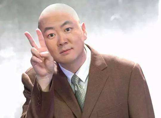 郭冬臨的老婆是誰(郭冬臨妻子罕見近照，比他小近20歲，還是隱形富豪)