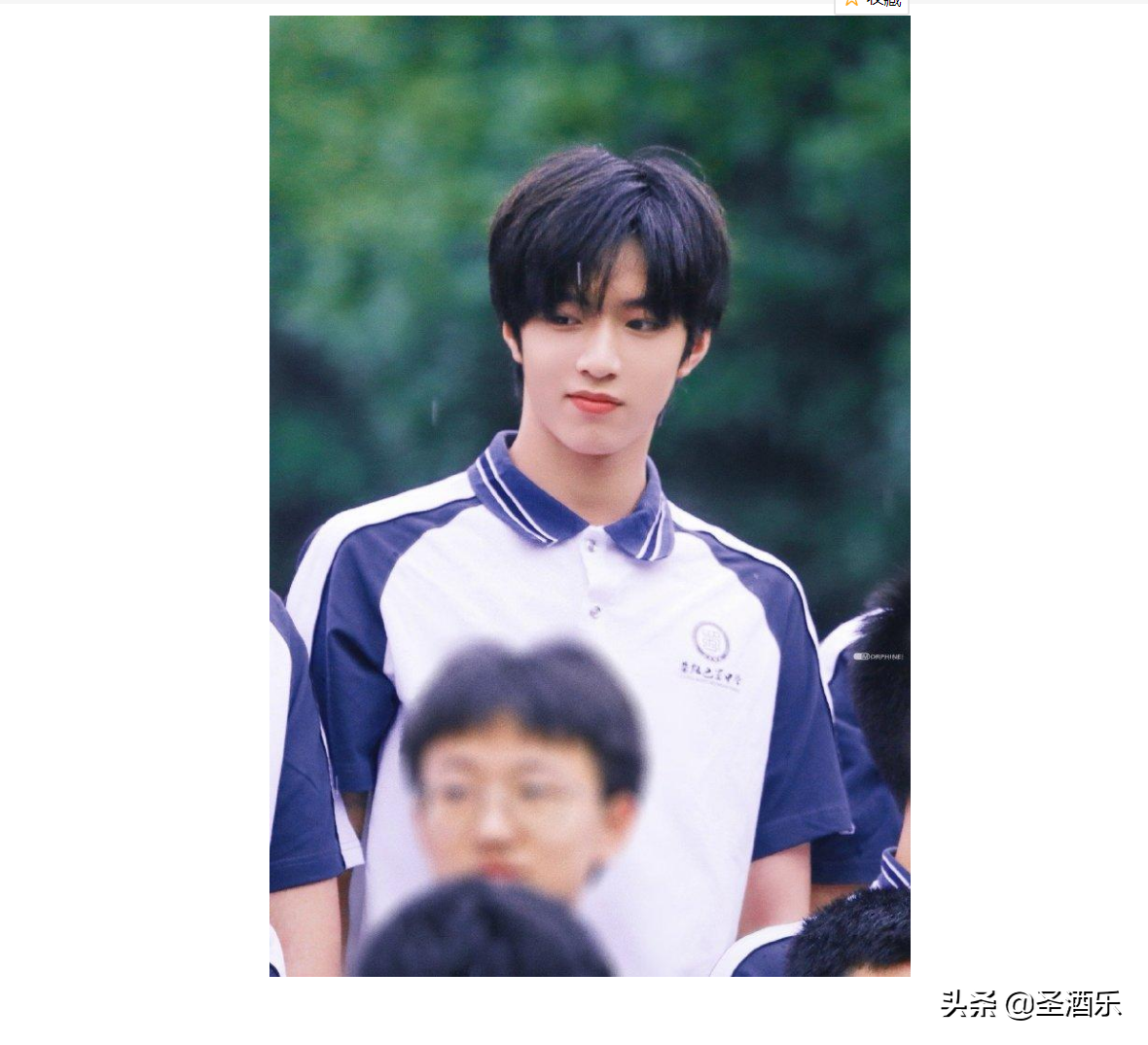 最帥的國中生是誰（劉耀文國中畢業照曝光，最帥國中生馬上就要變成最帥高中生啦）