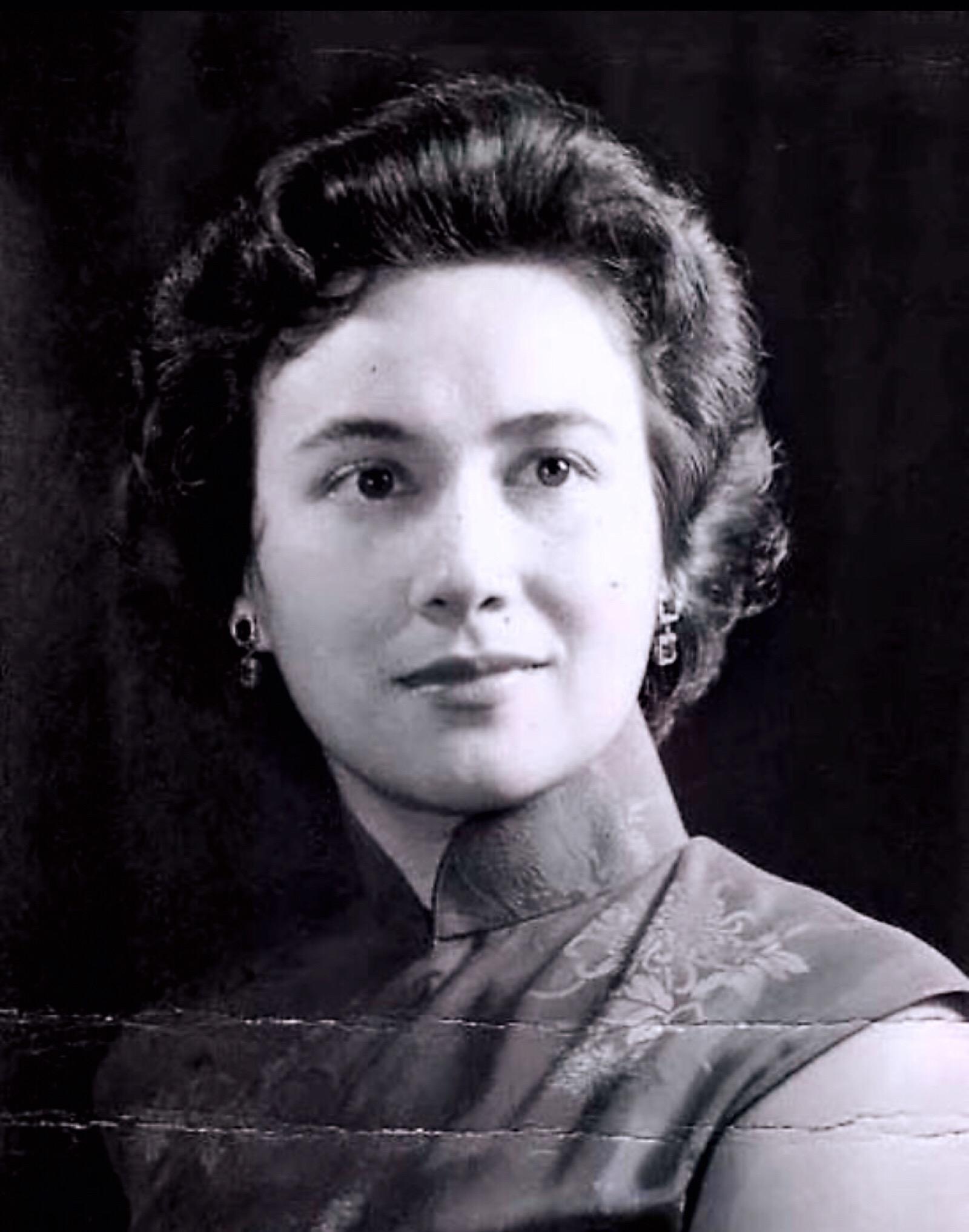 黎婉華是誰害的(悲慘的黎婉華：兒子死了，女兒瘋了，在病床上看著丈夫何鴻燊納妾)