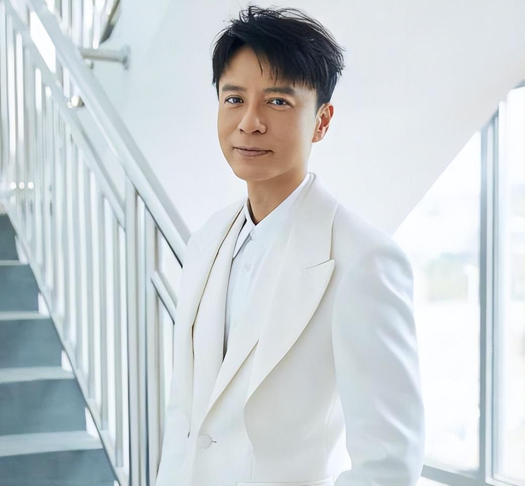 李克勤個人資料簡介是什麼（歌手李克勤為什麼叫「李哈肯」？）