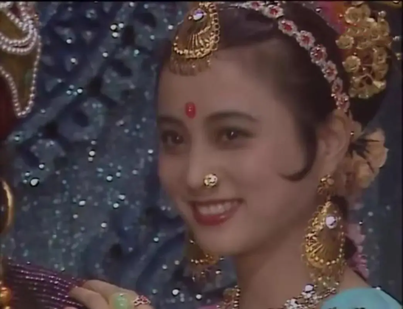 李玲玉個人資料簡介及（26歲離婚，34歲二婚嫁給猶太富商卻兩個月見一次面，李玲玉如何了）