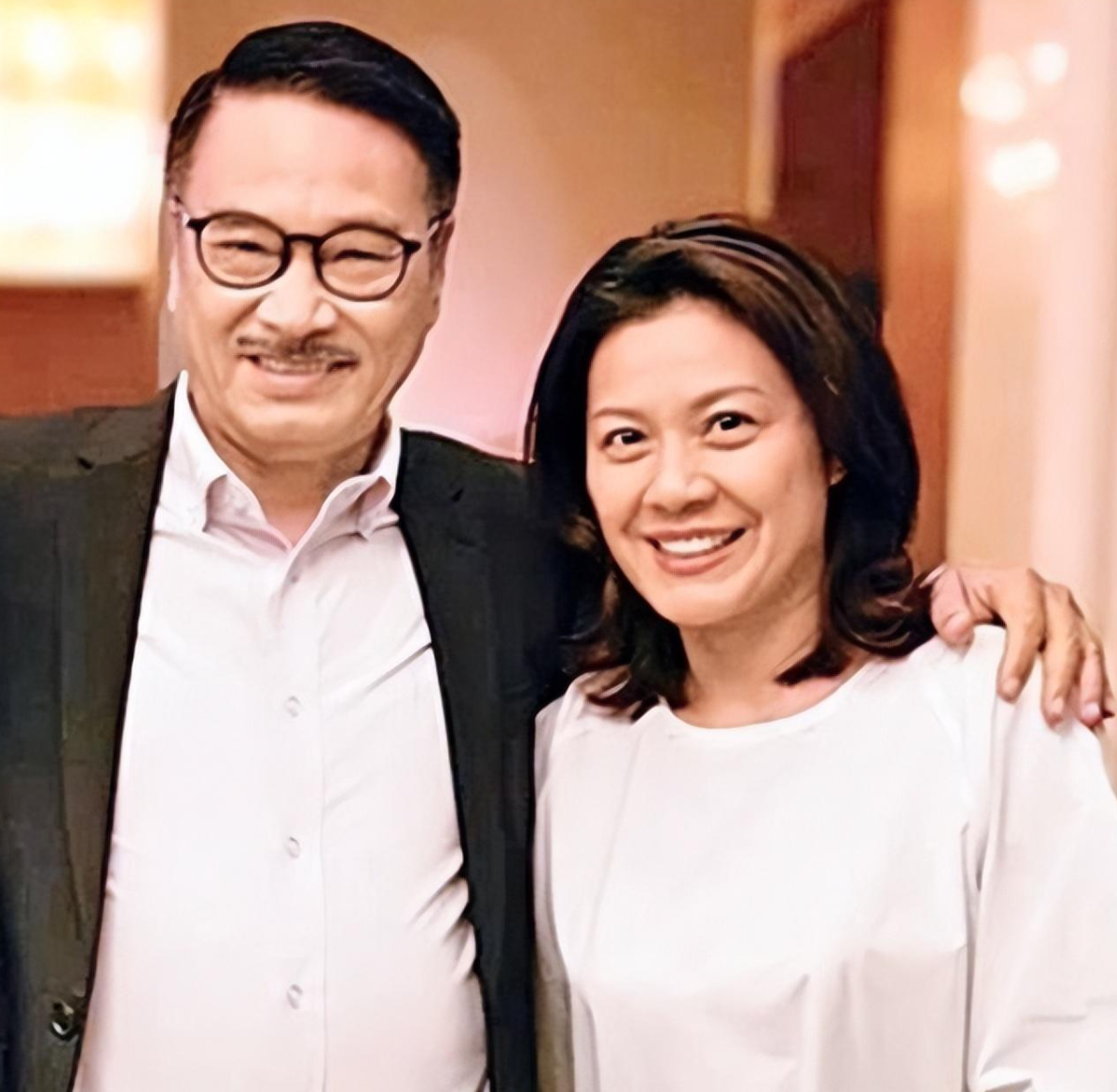 吳孟達個人資料簡介及家人（吳孟達妻子侯珊燕：為吳孟達生下一兒一女）