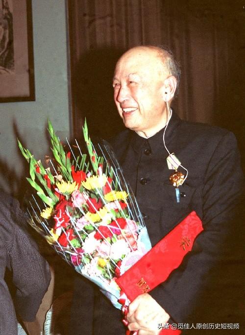 錢學森簡介及資料（錢學森5年磨難終回國，能抵上5個師的錢學森，到底有多厲害）