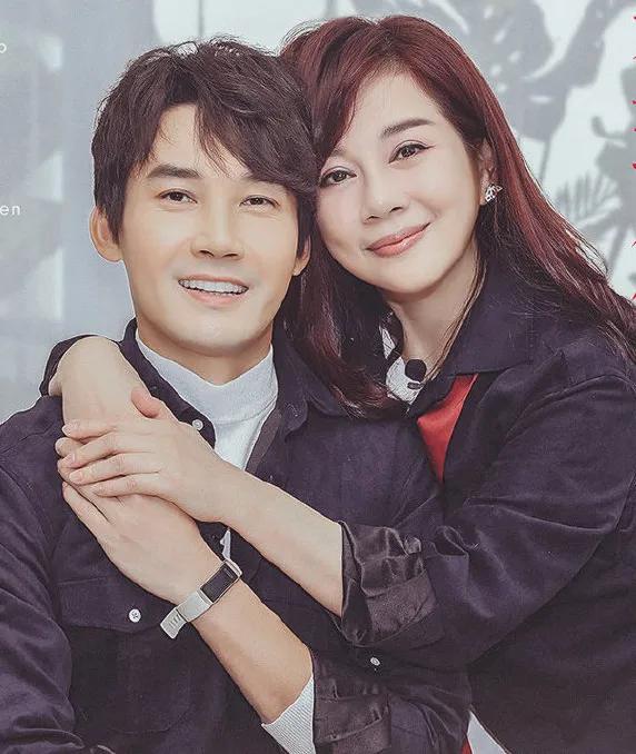 張鐸個人檔案簡介（帥氣多金，卻娶了不能生育的陳松伶為妻）