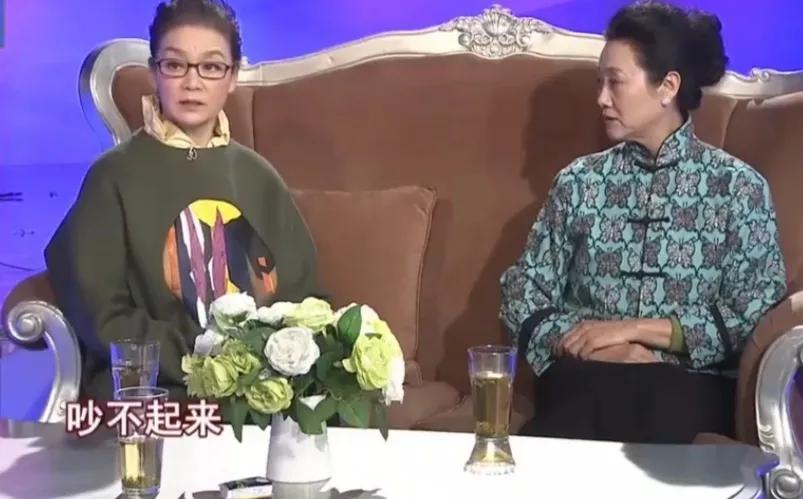 潘虹的個人資料簡介結婚了嗎（演員潘虹：離婚36年依舊單身，無兒無女，如今她還好嗎？）