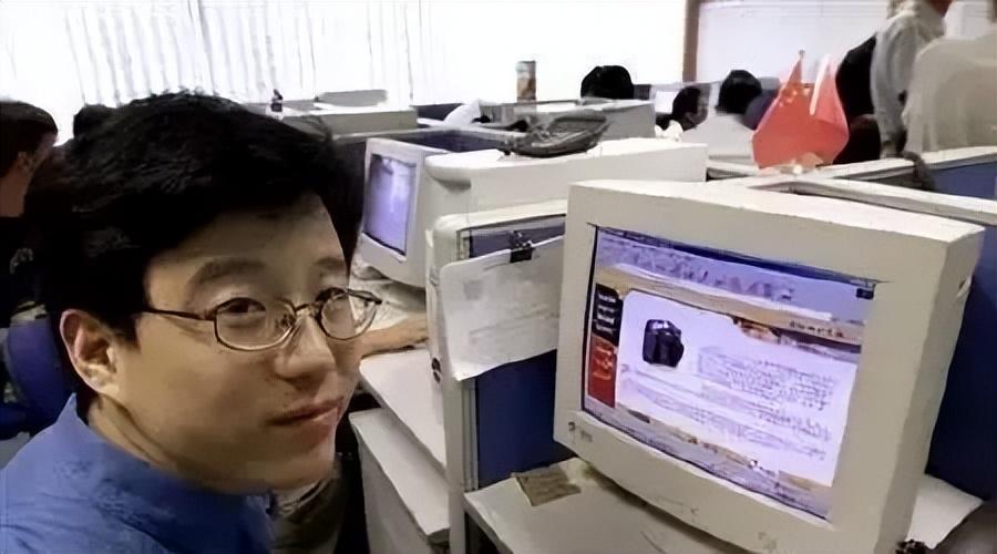 馬化騰簡介個人資料（他生於浙江，26歲創業，32歲成中國首富，38歲身家千億卻去養豬）