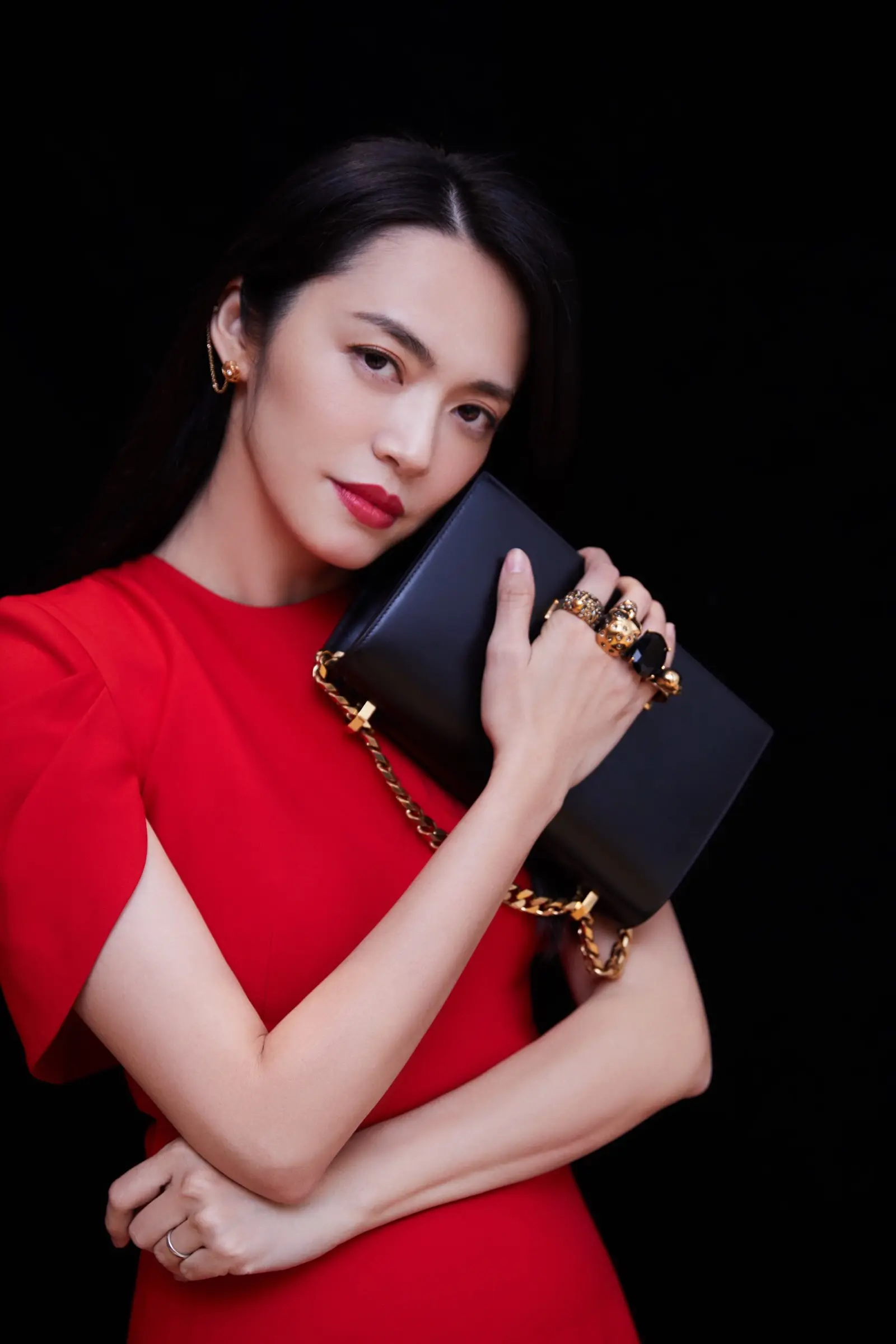 姚晨個人資料簡介及老公（姚晨：和前夫凌瀟肅有緣無分，二婚嫁給攝影師後，兒女雙全無遺憾）