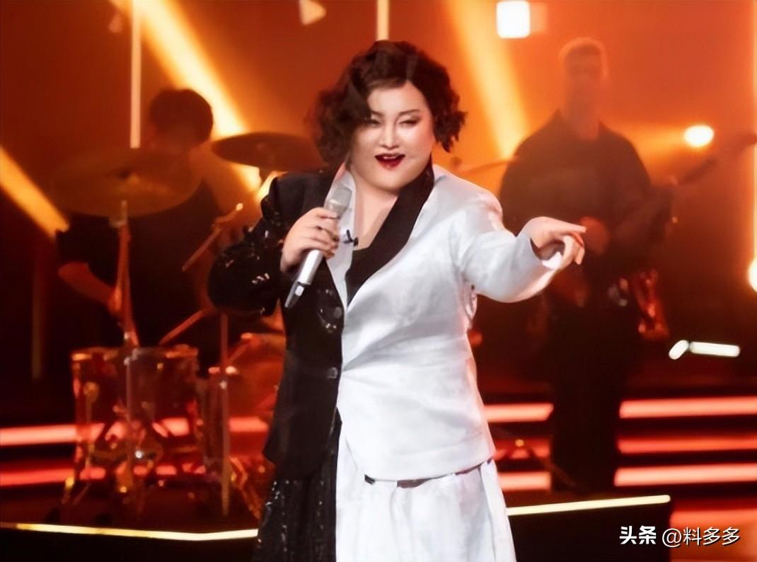 賈玲個人資料簡介及家世（賈玲的家庭背景怎麼樣 為什麼賈玲被很多人說是天選之子）