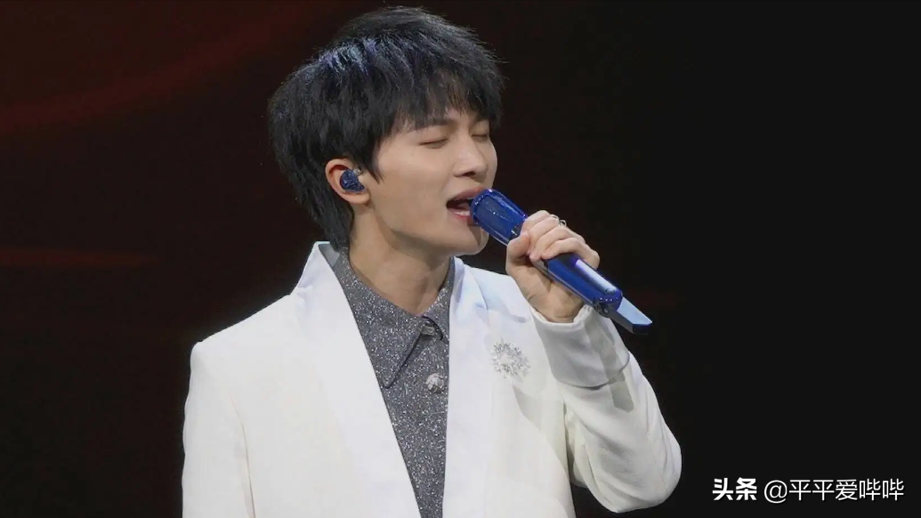 週深個人資料簡介及個人經驗（從被淘汰的犧牲品到華語唱將，週深這一路走來都經歷了什麼？）