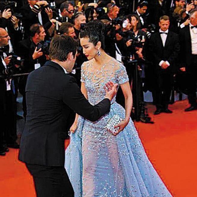 李冰冰個人資料履歷及圖片（「縣城土妞」李冰冰：頂替章子怡成女主角，在國外走紅毯6次被拒）