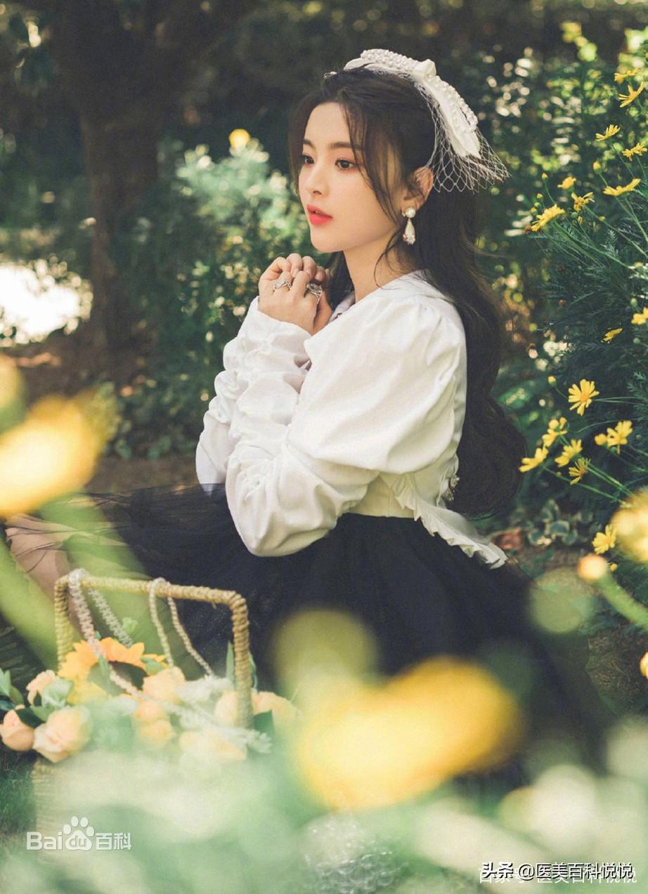 楊超越個人資料介紹是哪裡人（江蘇蘇王－楊超越顏值分析）