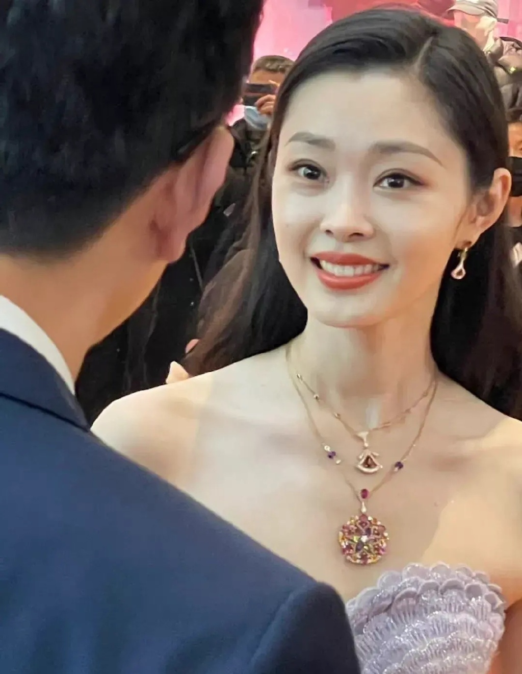 宋軼事個人資料圖片大全（一直覺得宋軼事長得“普通”，看到她的生圖才發現，我錯了！）