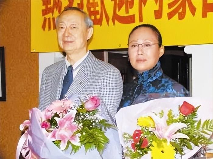 斯琴高娃個人資料簡介 履歷（斯琴高娃：離過兩次婚，前夫曾入獄，被兒子怨恨，72歲喪夫）