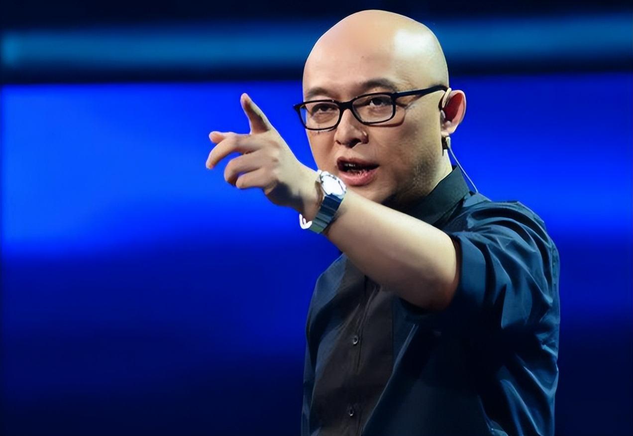 孟非個人資料（主持人孟非：與初戀走進婚姻，共育一女，結婚多年始終幸福依舊）