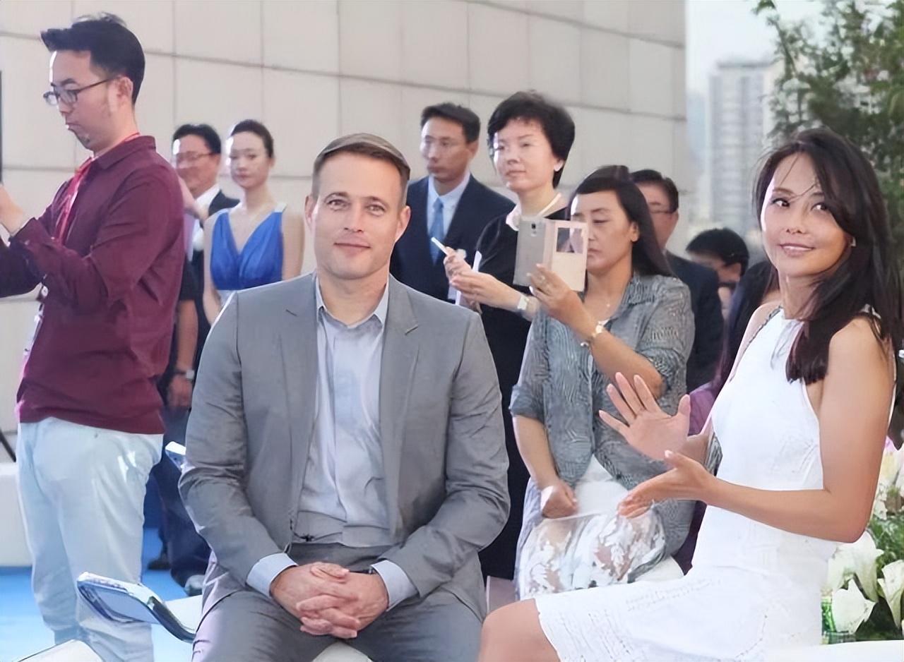 馬雅舒個人資料（馬雅舒被外籍老公寵成公主！年過四十狀態回春，一襲白裙溫柔優雅）