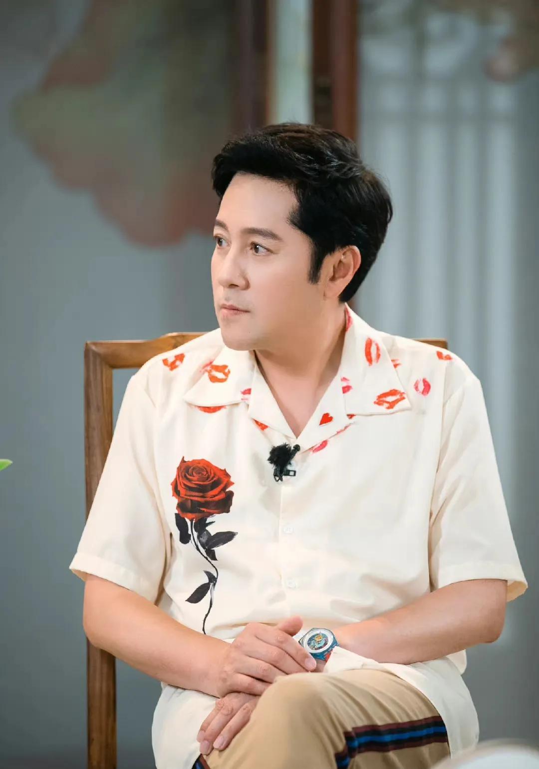 蔡國慶個人資料簡介及家世（蔡國慶：被富婆倒追8年，兒子成他驕傲）