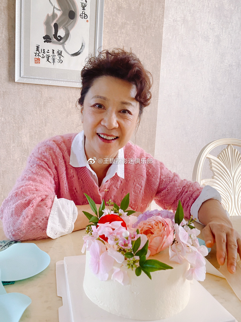 72歲王馥荔個人資料簡介（生日照曝光，容顏雖不及當年，但女性神韻依舊風采卓然）