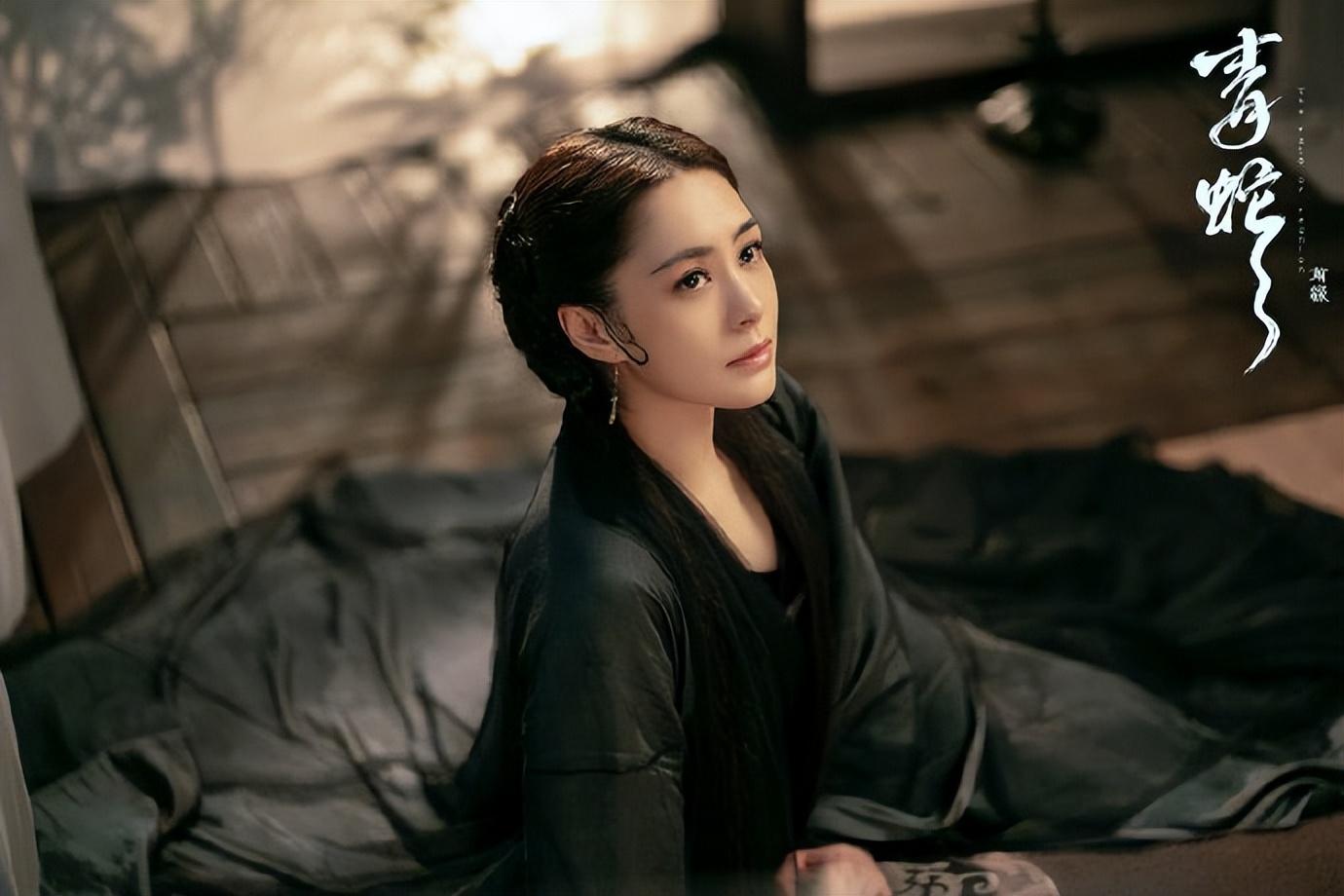 41歲阿嬌太美了！新片飾演青蛇宛如出水芙蓉，網友：真的好美