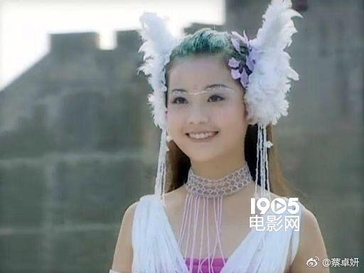 阿Sa紀念出道17年微博曬影視作品照 你看過幾部？