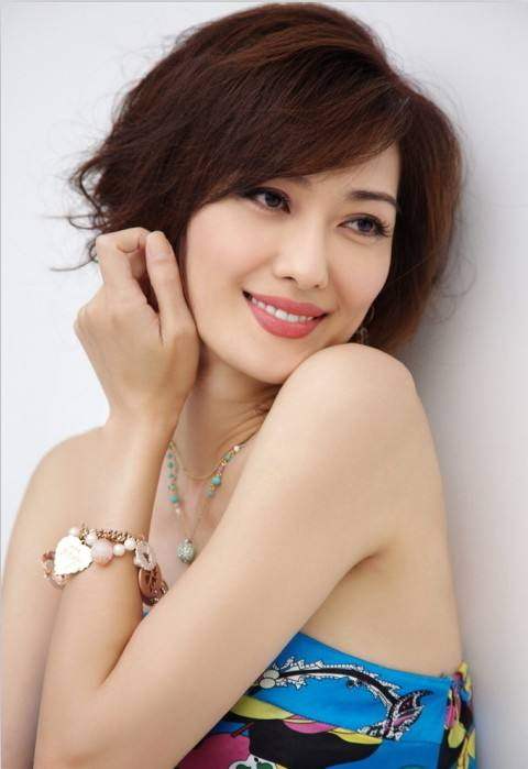 台灣名模孟廣美，造型獨具時代感與風情