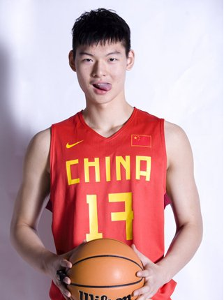 王哲林籃球運動員，身體、意識都非常好