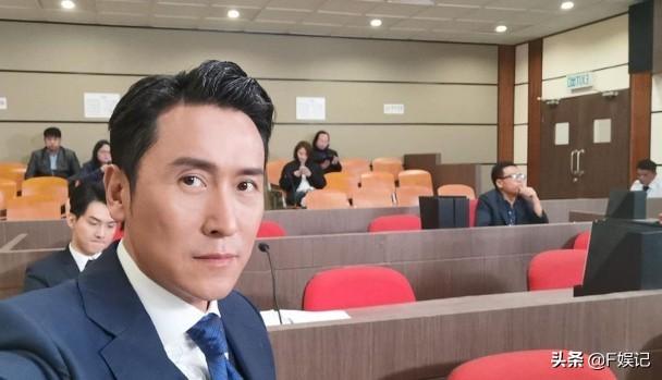 從青梅竹馬到現在！馬德鍾夫婦踏入結婚28週年曬出多張恩愛合照