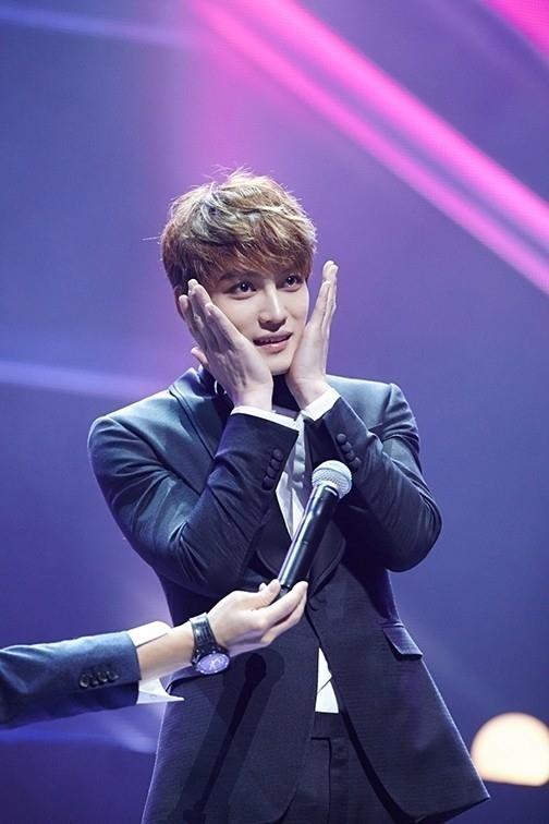 為見金在中，2千多日本粉絲飛韓國