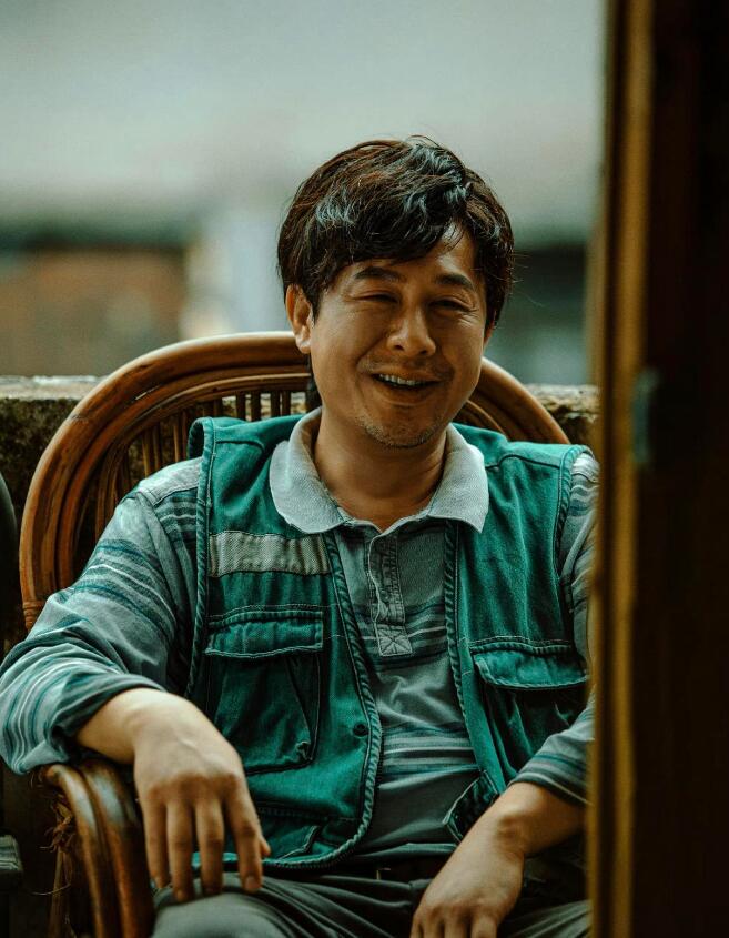 張紀中否認曾將張頌文丟沙漠中，勸網友別多說，否則對他事業不利