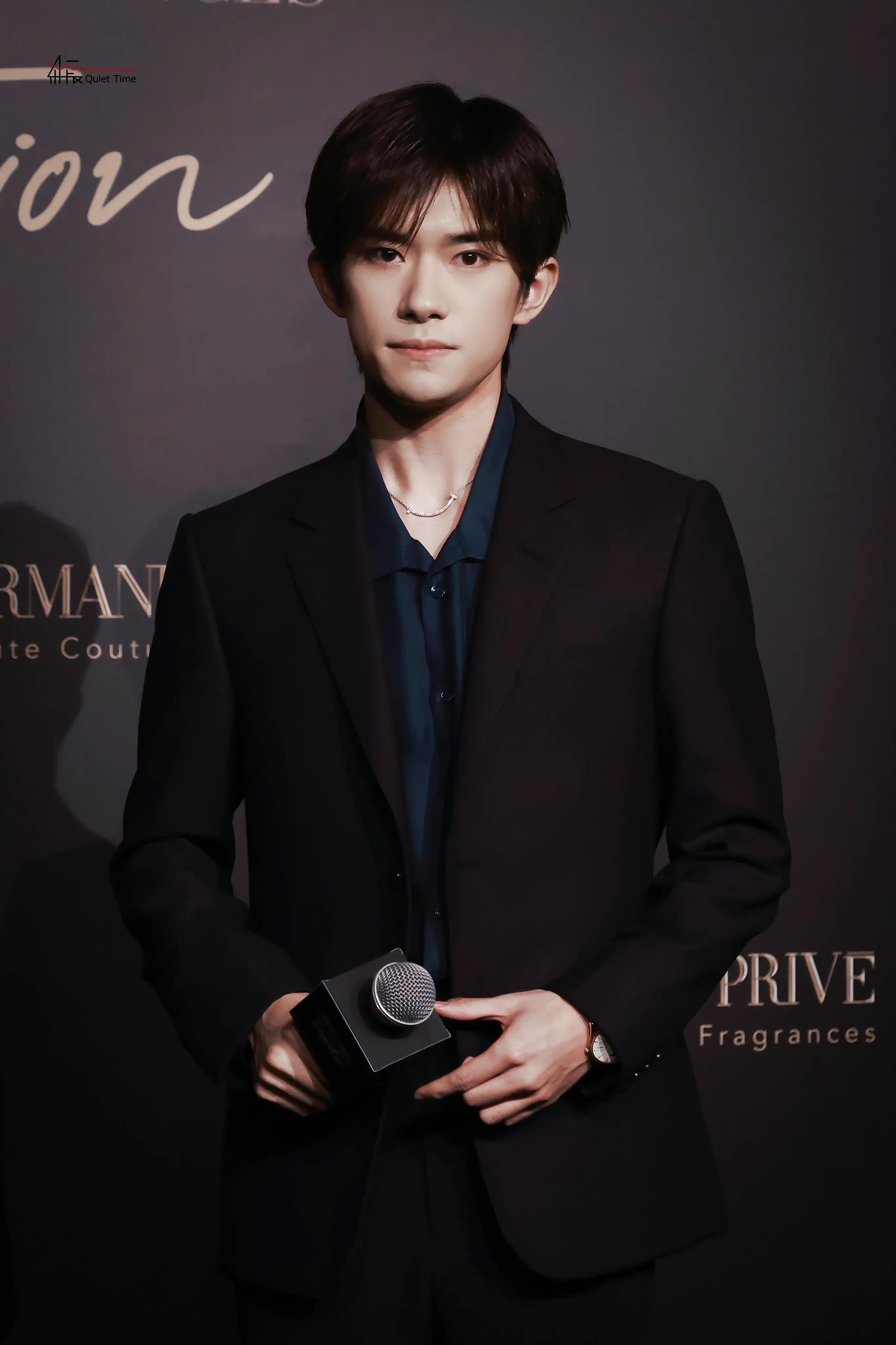 易烊千璽最新活動現場再次帥出新高度