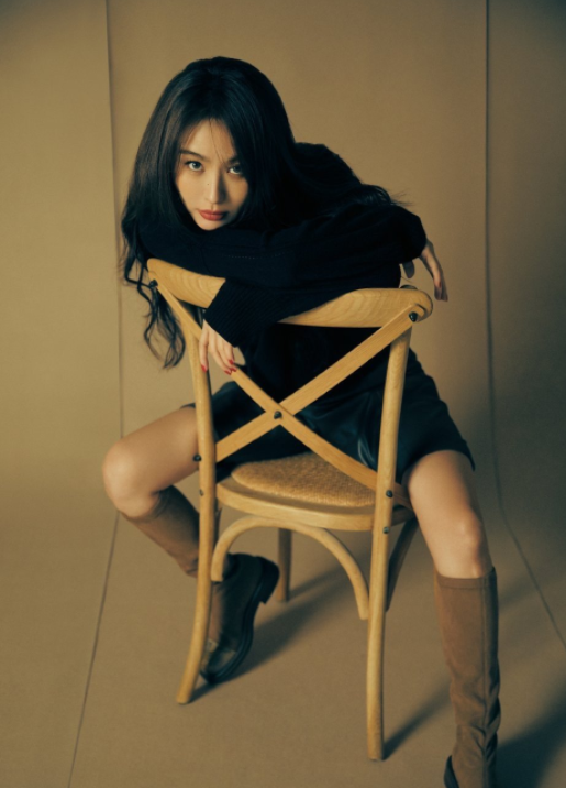 李菲兒的個人資料簡介（和黃曉明同居3年，因楊穎分手，35歲仍單身）