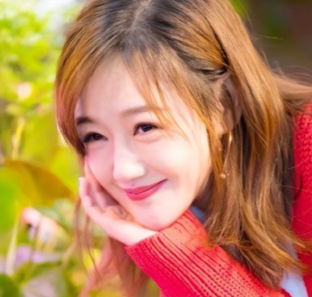 13年過去了，薛佳凝和胡歌的境遇，差距一目了然