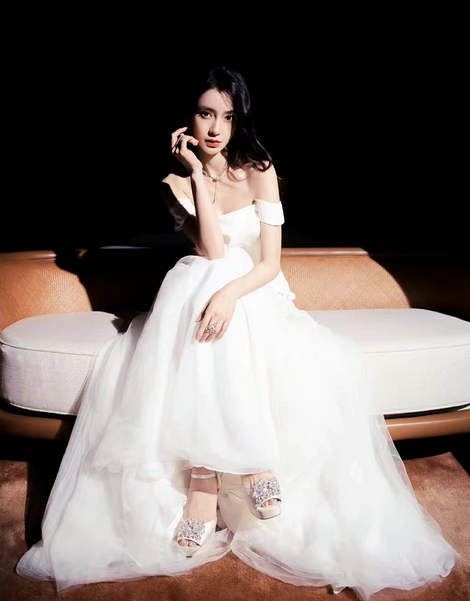 85花最新狀態：楊穎無濾鏡影片好真實，唐嫣浮腫蘋果肌搶鏡