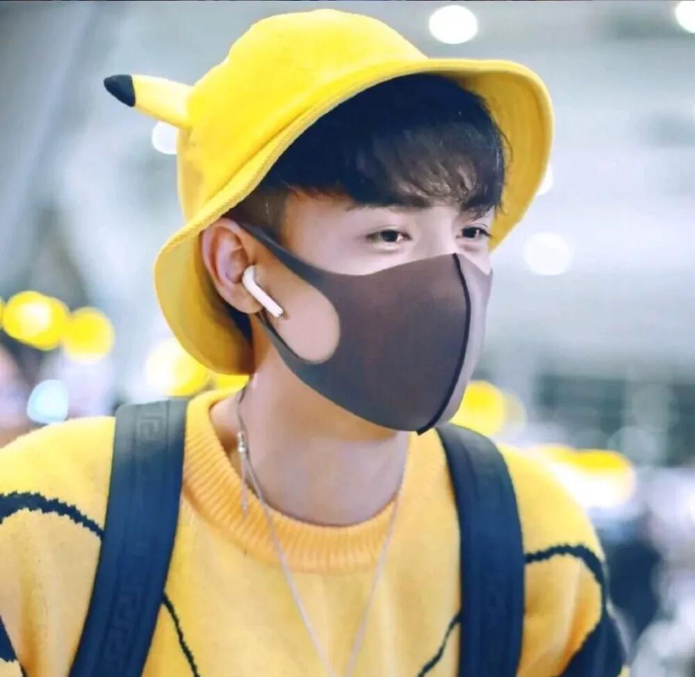 秦霄賢個人簡介（向全世界安麗最好的秦霄賢）